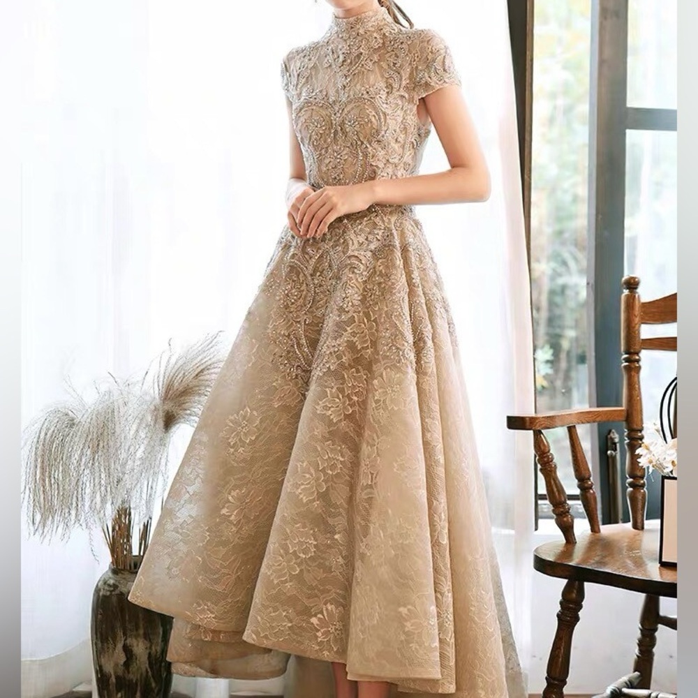 Elegant Lace Dress in Gold